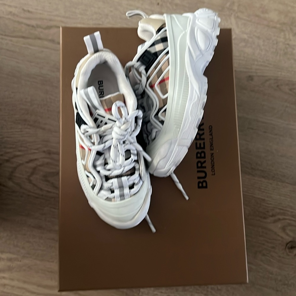 Toddler sneakers